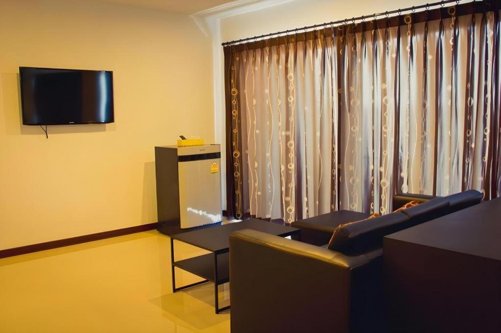 Chada Veranda Hotel Кхонкен Екстер'єр фото
